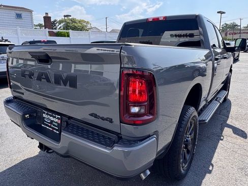 New 2026 RAM 2500 Big Horn AWD/4WD image 8