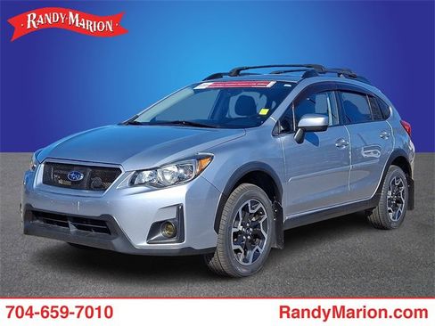 Used 2017 Subaru Crosstrek 2.0i Premium w/ Moonroof Package image 1