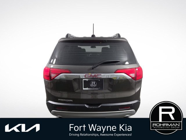Used 2019 GMC Acadia SLT w/ LPO, Floor Liner Package FWD image 9