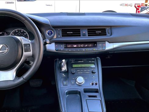 Used 2013 Lexus CT 200h w/ Premium Pkg w/Backup Camera image 7
