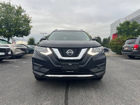 Used 2018 Nissan Rogue SV w/ Sun & Sound Touring Package AWD/4WD image 6