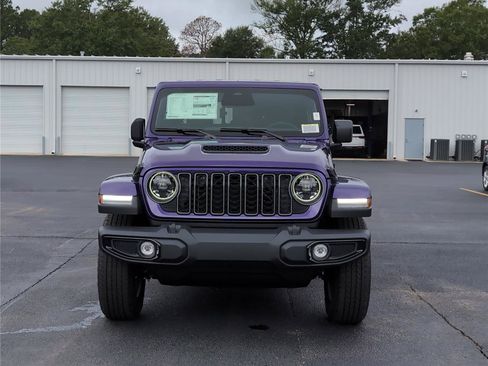 New 2026 Jeep Gladiator Sport AWD/4WD image 10