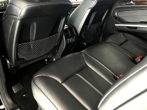 Used 2012 Mercedes-Benz GL 450 4MATIC image 32