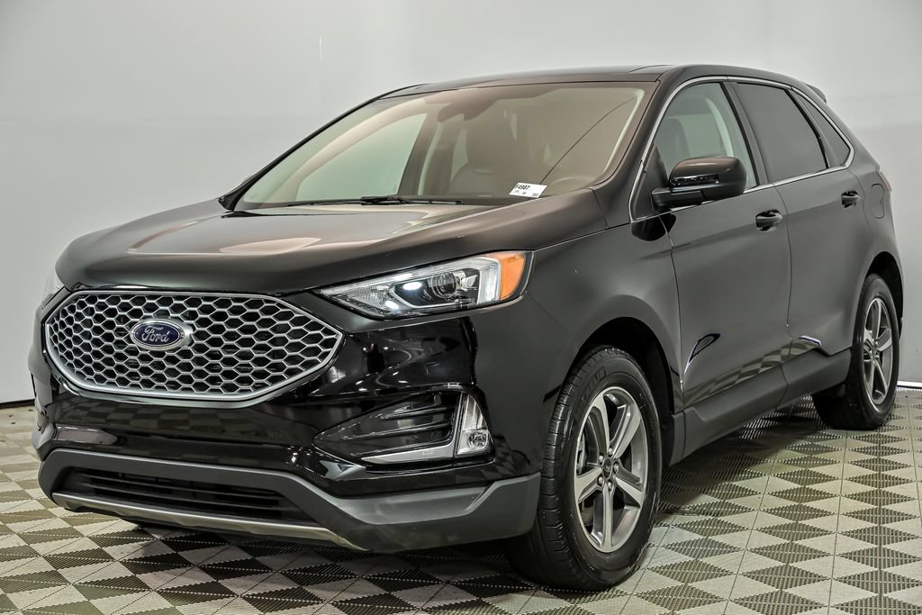 Used 2023 Ford Edge SEL w/ Convenience Package AWD/4WD image 5