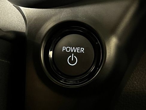 Used 2026 Toyota Sienna Limited FWD image 22
