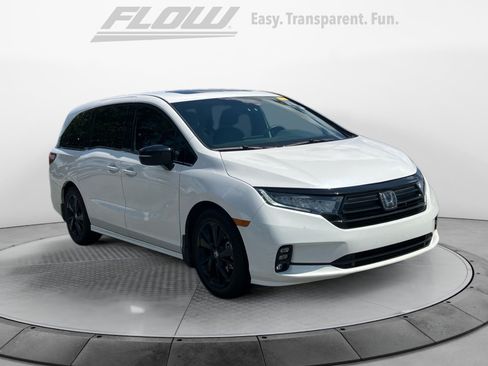 Used 2024 Honda Odyssey Sport image 1