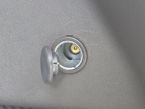 Used 2024 Chevrolet Equinox LS w/ LS Convenience Package FWD image 47
