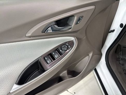 Used 2020 Chevrolet Malibu LS FWD image 9