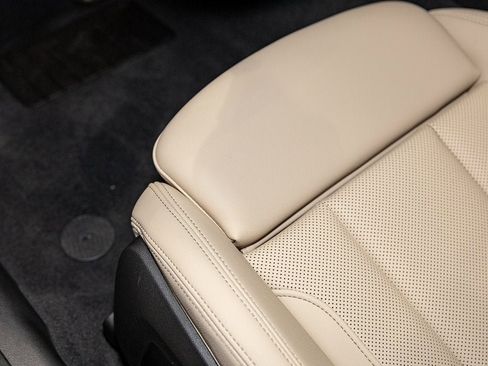 New 2026 BMW 330i xDrive Sedan w/ Convenience Package image 16