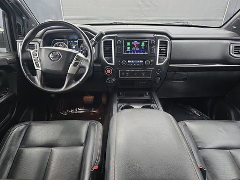 Used 2019 Nissan Titan SL w/ Midnight Edition image 21
