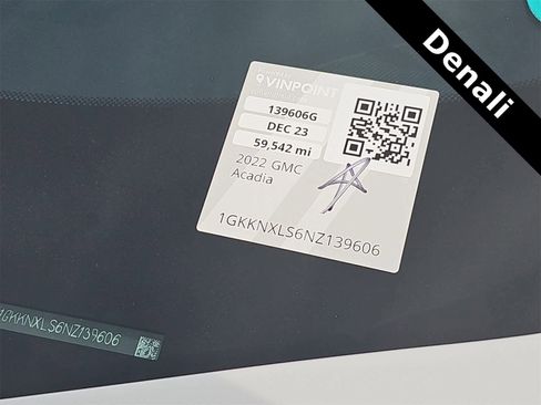 Used 2022 GMC Acadia Denali w/ Denali Ultimate Package image 25