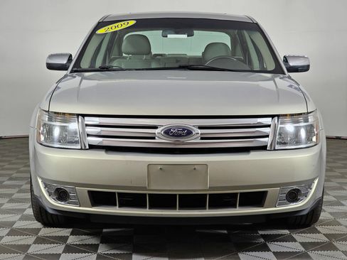 Used 2009 Ford Taurus Limited FWD image 25