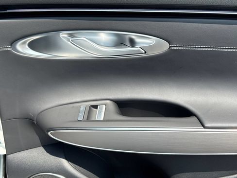 New 2026 Genesis GV70 2.5T Select AWD/4WD image 18
