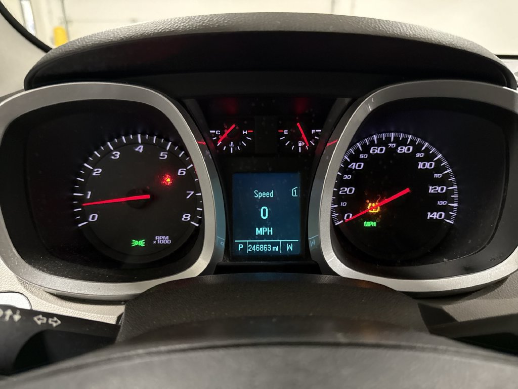 Used 2012 Chevrolet Equinox LT AWD/4WD image 12
