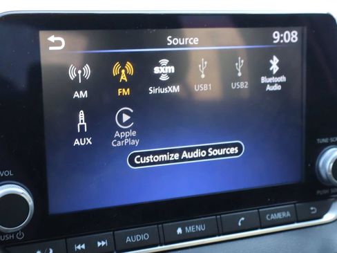 Used 2022 Nissan Sentra SR FWD image 8