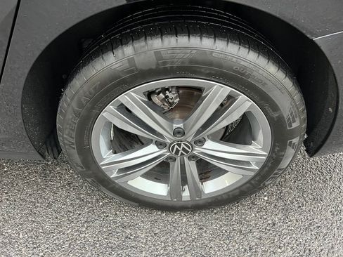 Used 2024 Volkswagen Jetta SE image 13