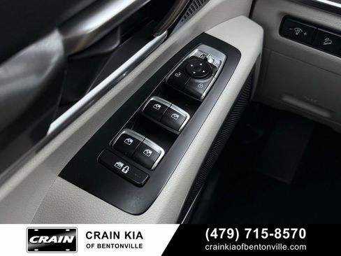 Certified 2024 Kia Telluride S w/ S Sunroof Package AWD/4WD image 10