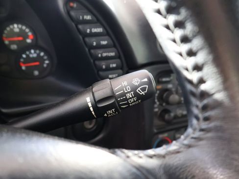 Used 2001 Chevrolet Corvette Base w/ Preferred Equipment Group2 image 21