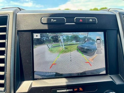 Used 2018 Ford F150 XLT w/ Equipment Group 302A Luxury AWD/4WD image 23
