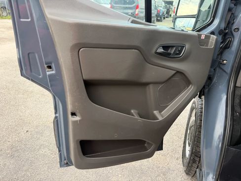 Used 2020 Ford Transit 250 148 High Roof Extended RWD image 10