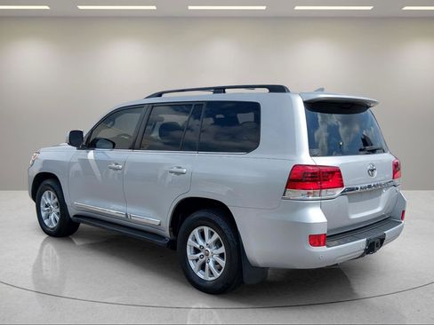 Used 2016 Toyota Land Cruiser AWD/4WD image 3