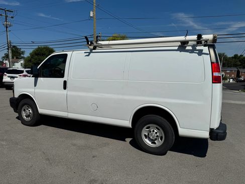 Used 2020 Chevrolet Express 2500 w/ Safety Package RWD image 8