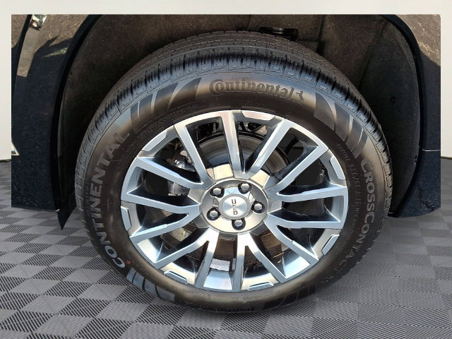 New 2027 GMC Terrain Denali w/ LPO, Floor Liner Package AWD/4WD image 5