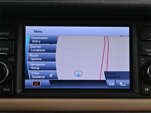 Used 2011 Land Rover Range Rover HSE LUX image 30