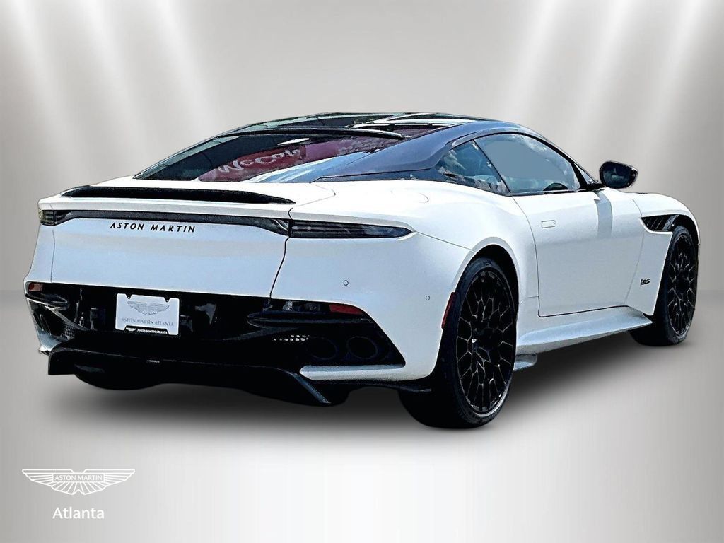 Used 2023 Aston Martin DBS Coupe RWD image 10