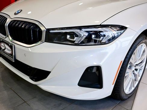 Used 2023 BMW 330i xDrive Sedan w/ Driving Assistance Package image 9