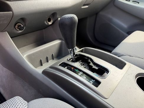 Used 2006 Toyota Tacoma PreRunner image 22