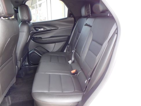 Used 2024 Chevrolet TrailBlazer RS w/ Convenience Package image 33