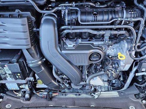 New 2025 Volkswagen Taos S image 16