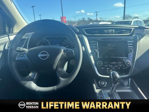 Certified 2024 Nissan Murano SV w/ SV Midnight Edition Package image 13