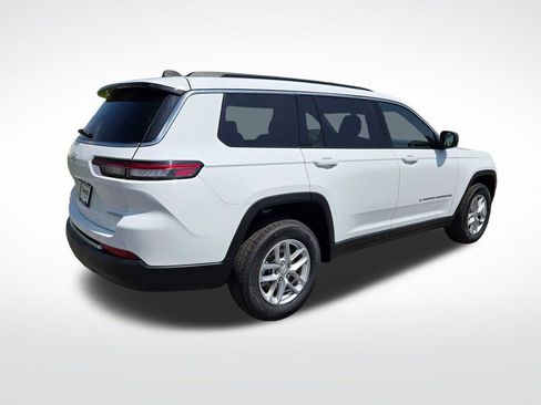 New 2026 Jeep Grand Cherokee L Laredo AWD/4WD image 3