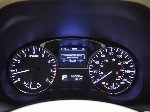 Used 2014 Nissan Pathfinder SL w/ SL Premium Package image 31