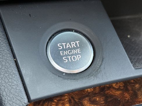 Used 2018 Audi Q5 2.0T Premium Plus w/ Premium Plus Package image 19