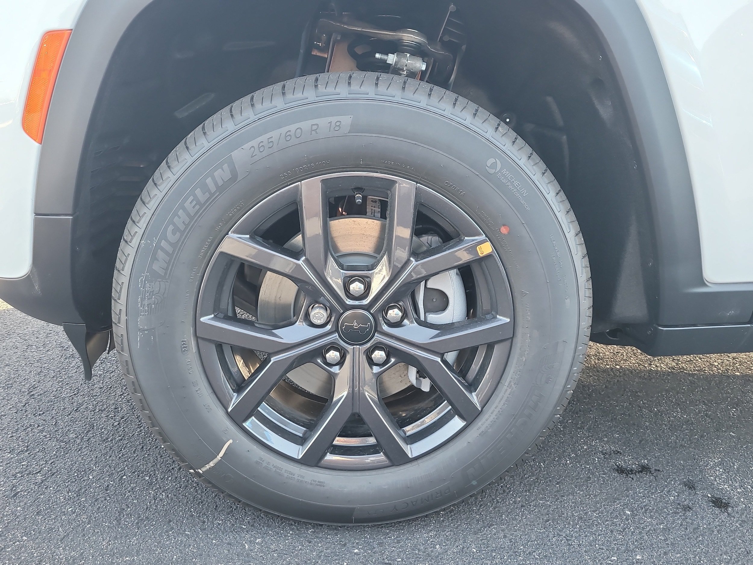 New 2027 Jeep Grand Cherokee Altitude RWD image 10