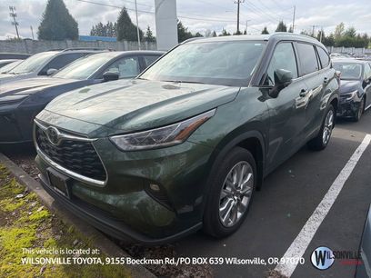Used 2023 Toyota Highlander Limited