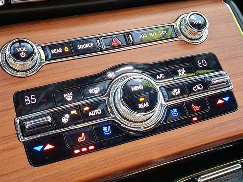 Used 2020 Lincoln Aviator Reserve w/ Equipment Group 201A image 16