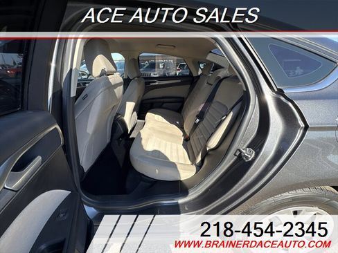 Used 2020 Ford Fusion S image 18