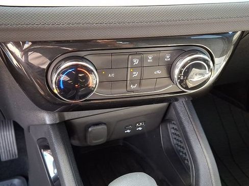 Used 2026 Chevrolet TrailBlazer LT w/ Midnight Edition FWD image 13