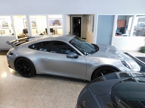 Used 2025 Porsche 911 Carrera T image 28