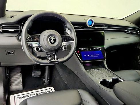 Used 2023 Maserati Grecale Modena AWD/4WD image 13