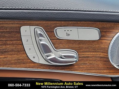 Used 2020 Mercedes-Benz GLC 43 AMG 4MATIC image 18