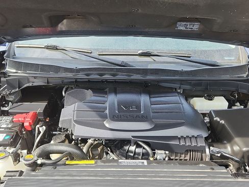 Used 2021 Nissan Titan SV w/ SV Convenience Package AWD/4WD image 28