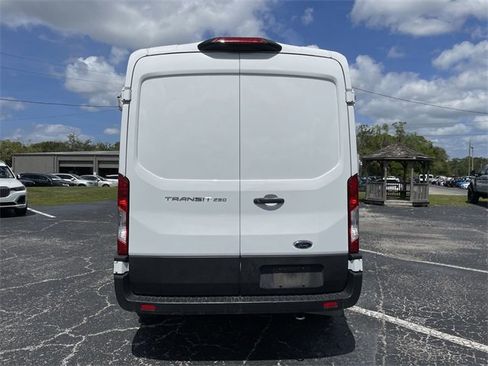 Certified 2023 Ford Transit 250 Medium Roof AWD image 5