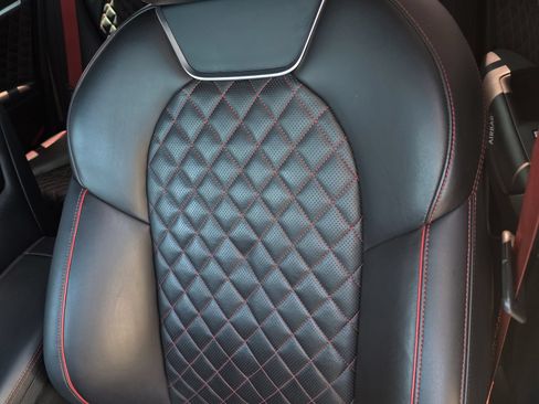 Used 2023 Genesis G70 3.3T w/ Sport Prestige Package RWD image 15