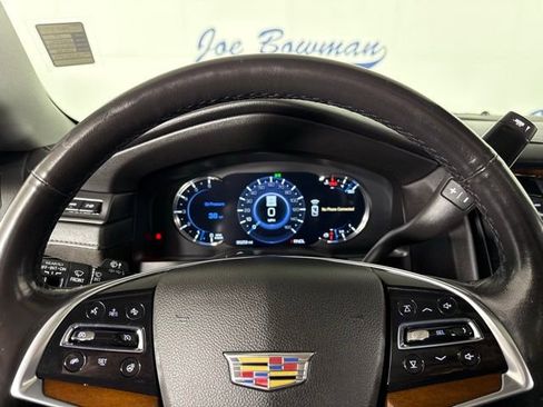 Used 2019 Cadillac Escalade Luxury image 4
