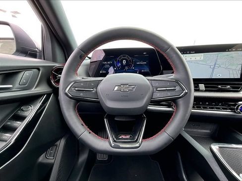 New 2027 Chevrolet Equinox RS FWD image 17